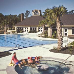 Large Outdoor Pool and Hot Tub