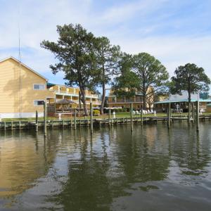 21 Oriental Marina Slips IMG_0355