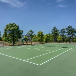 5 Tennis Courts