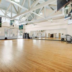 6 Wellness Center Fitness Room & Multipu