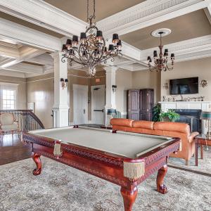 Billiards at Cannonsgate Clubhouse