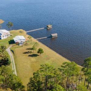 683 Pinecrest Road-10