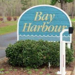 007 - Bay Harbour Entrance