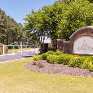 Front Gate 02