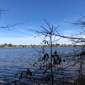 20180403190240943115000000-o