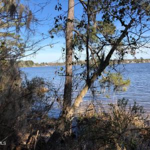 20180403190222577599000000-o