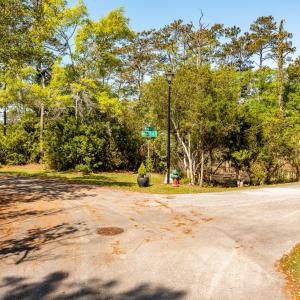 McGinnis Point West Court