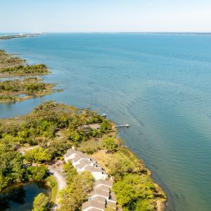 McGinnis Point West Court