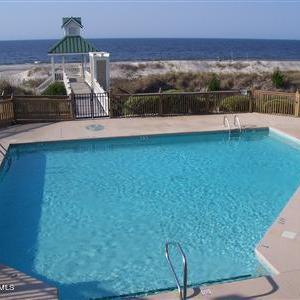 stjames beachclub pool