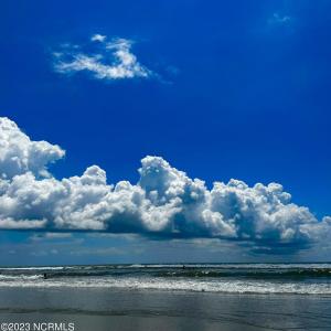 363377909_10231078409047840_334197758687