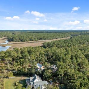 106 Neusiok Drive