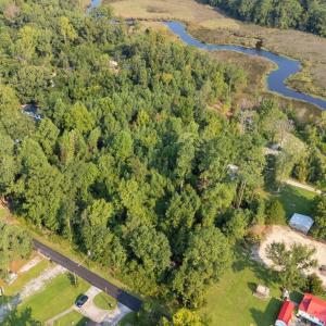 2 Dees Avenue, Bayboro NC