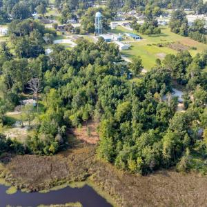 2 Dees Avenue, Bayboro NC