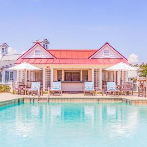 Harbor Club Pool Bar (Large)