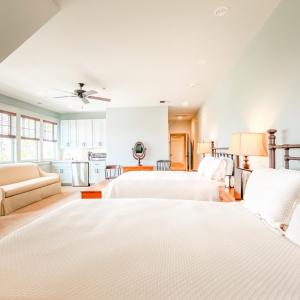 Guest Suites (Large)