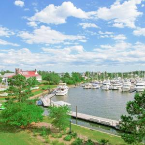 Marina View (Large)