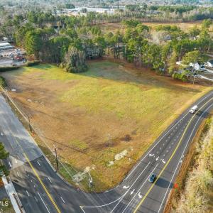 Northern Blvd and Main