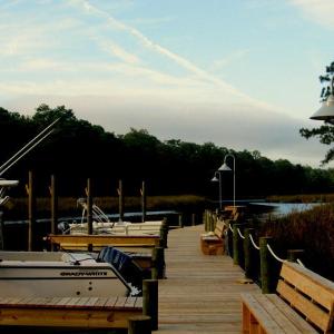 18 boat docks