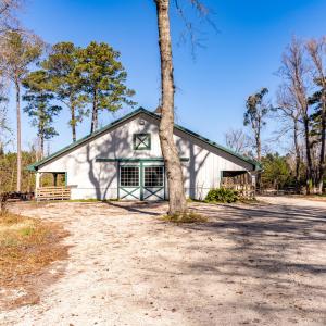 820 Laurel Rd View