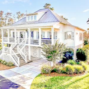 Summerplace Architecture - Elevated