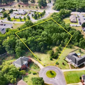5-1104 Wessex Ct-10