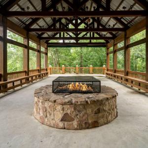 Riverlodgefirepit-1