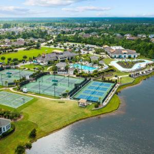 Community Tennis & Pickleball Courts
