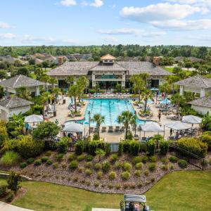 Compass Point Grand Lanai