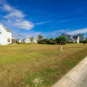Mariners Pointe lot
