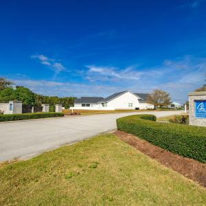 Mariners Pointe community