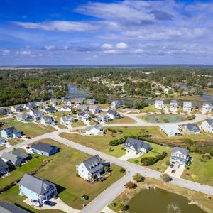 Mariners Pointe lot