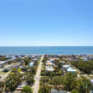 6808 E Oak Island Dr