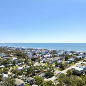 6808 E Oak Island Dr