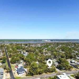 6808 E Oak Island Dr