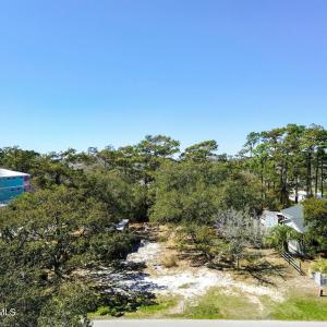 6808 E Oak Island Dr