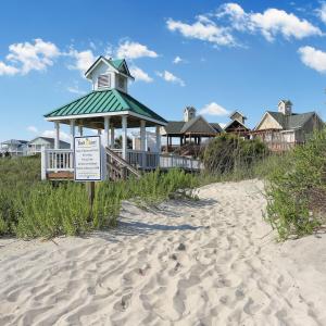 ST. JAMES BY THE SEA  (8)