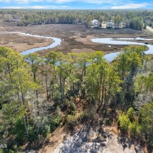 702LakelandDrSELot-2