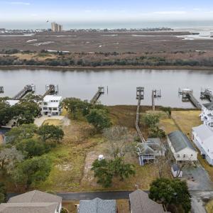 2016 Camelot Drive SW OIB
