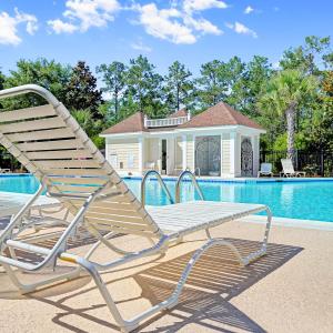 404 River Crest Drive