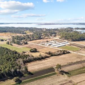 Acreage Hwy 101