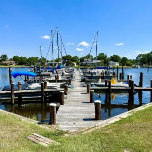 Birdland Marina