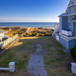 Oceanfront lot in Atlantic Beach
