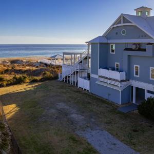 Oceanfront lot in Atlantic Beach