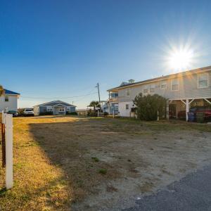 Second row lot in Atlantic Beach