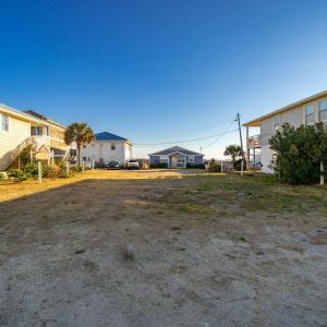 Second row lot in Atlantic Beach