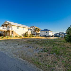Second row lot in Atlantic Beach