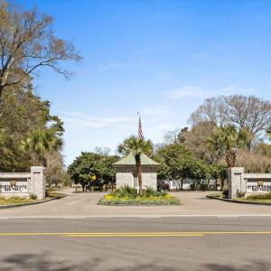 Entrance-Oyster Pointe 2