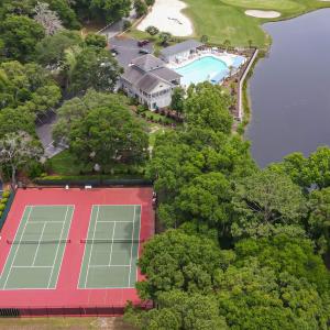 Tennis Court -Pool