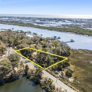 Shoreline Drive W, Sunset Beach