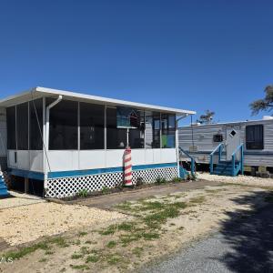 90/92 Pelican Street